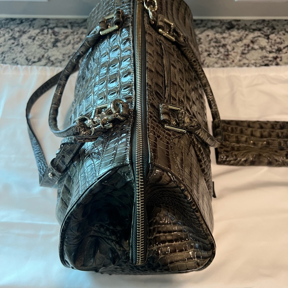 Brahmin Purse and Wallet - Picture 2 of 7